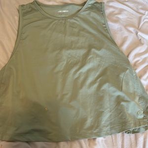 green workout top size M